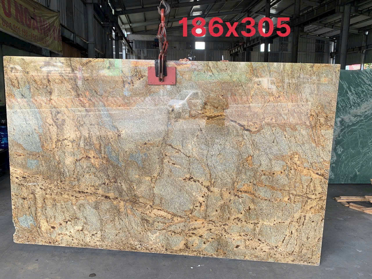 Đá Granite Forest Gold