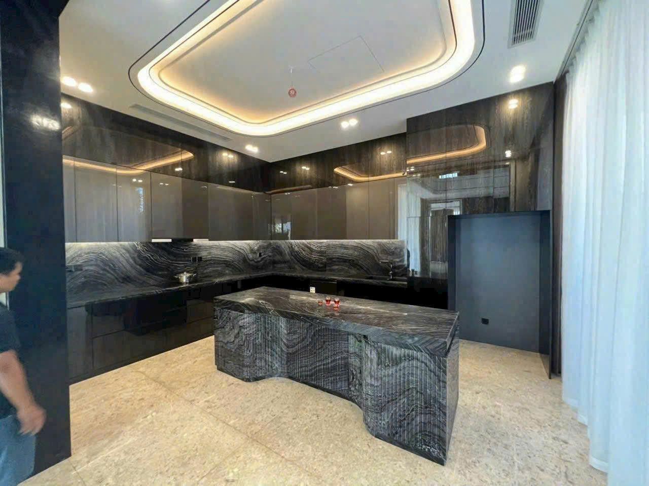 Đá Marble Wooden Black